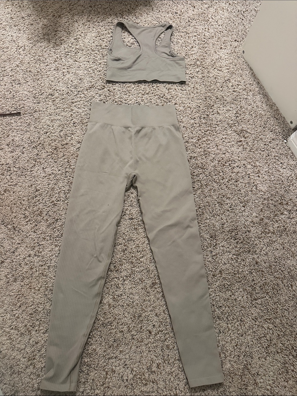 H&M Ribbed Racerback Legging Set - Picture 3 of 4